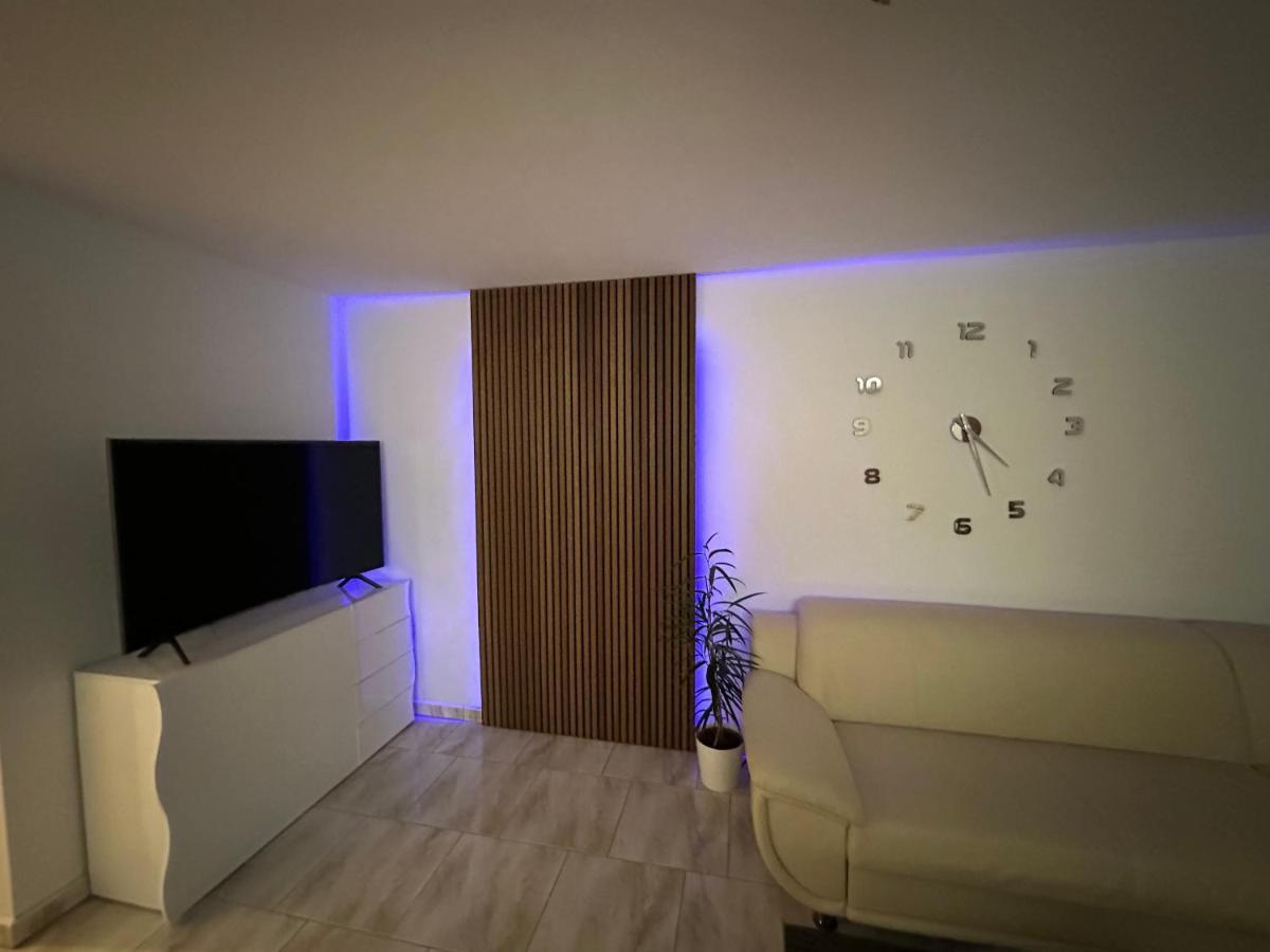 Souterrain Fewo, Europapark, Netflix, 2Xtv Apartment Mietersheim Exterior foto